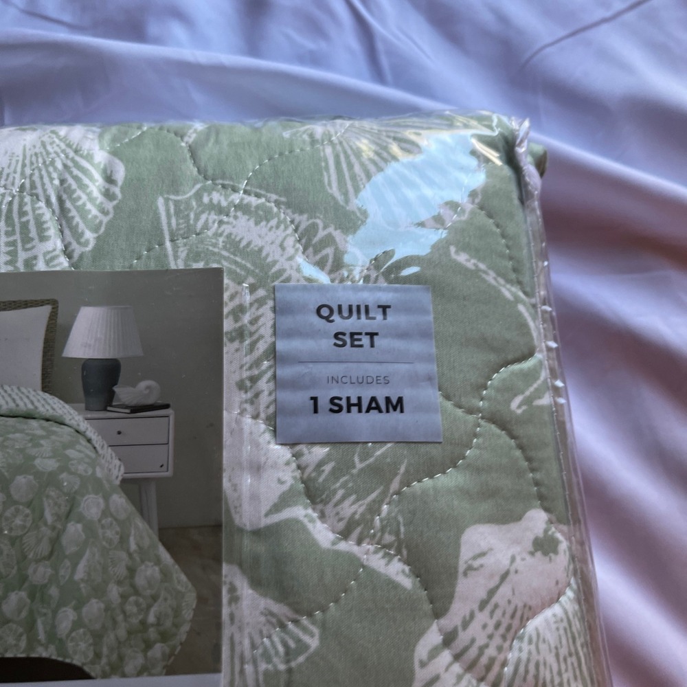 NEW Laura Ashley TWIN Size Linley Quilt & Sham Set Yellow and Blue Floral NIP - Picture 4 of 12